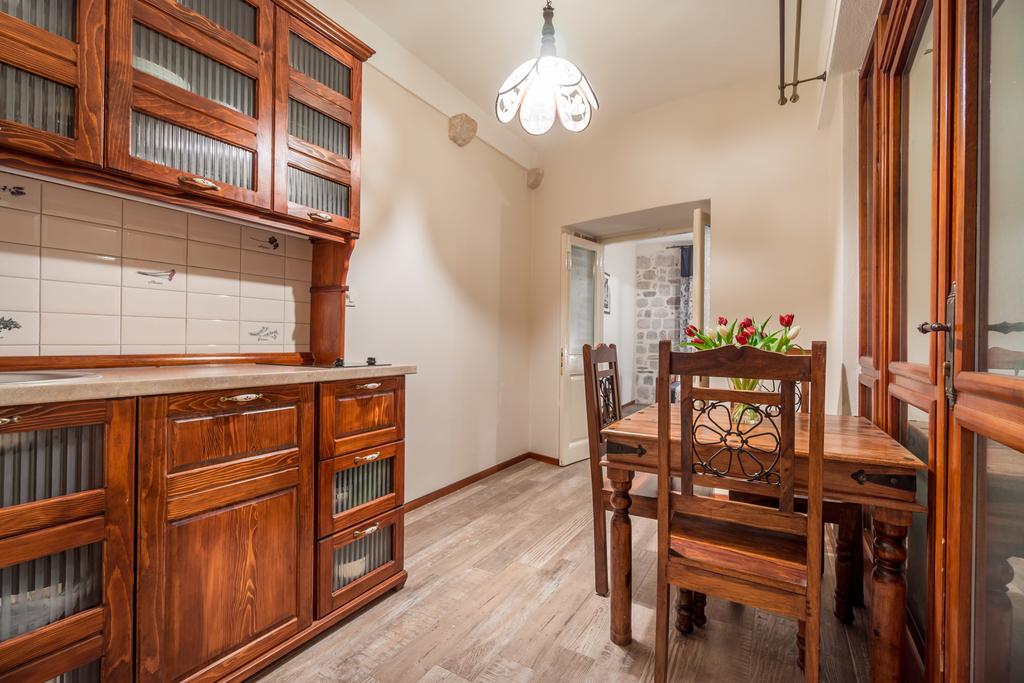 Apartments Leo コトル 部屋 写真