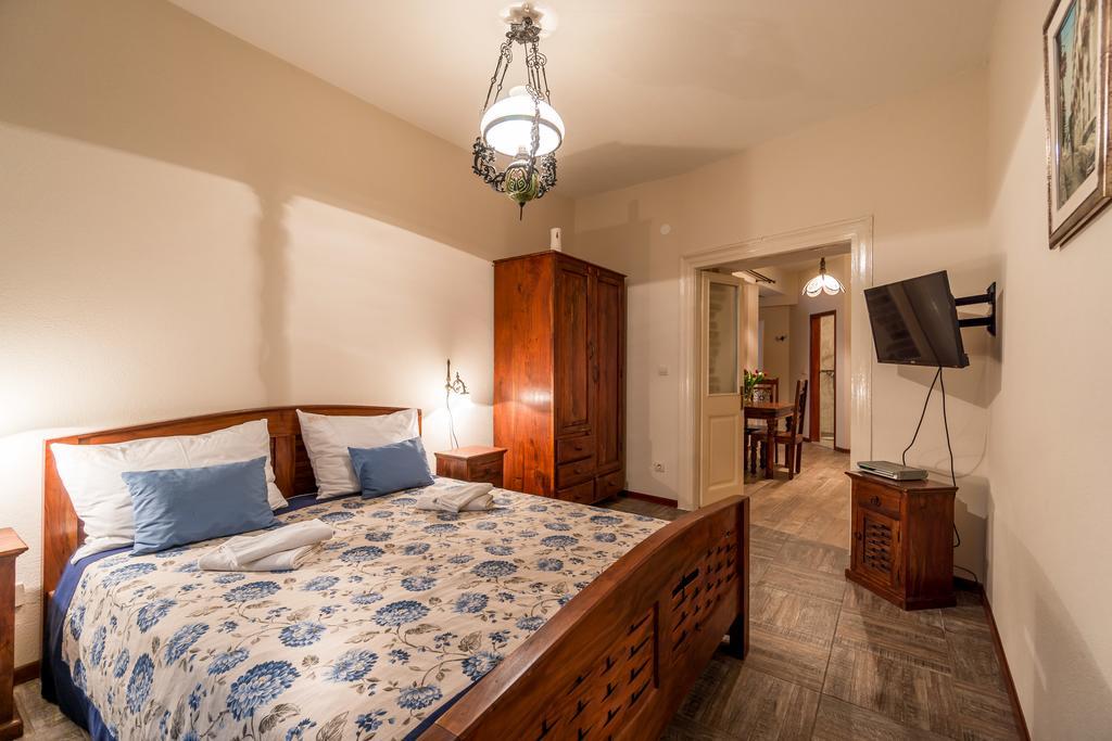 Apartments Leo コトル 部屋 写真